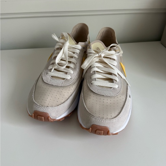 NWOT Nike Women’s Sneaker WAFFLE ONE 'SAIL COCONUT MILK' - Picture 5 of 12